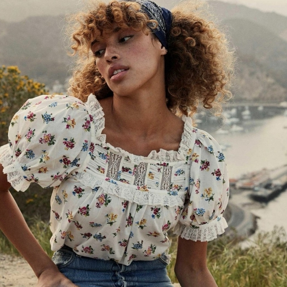 Doen Floral Blouse with Puff Sleeves - Picture 2 of 13